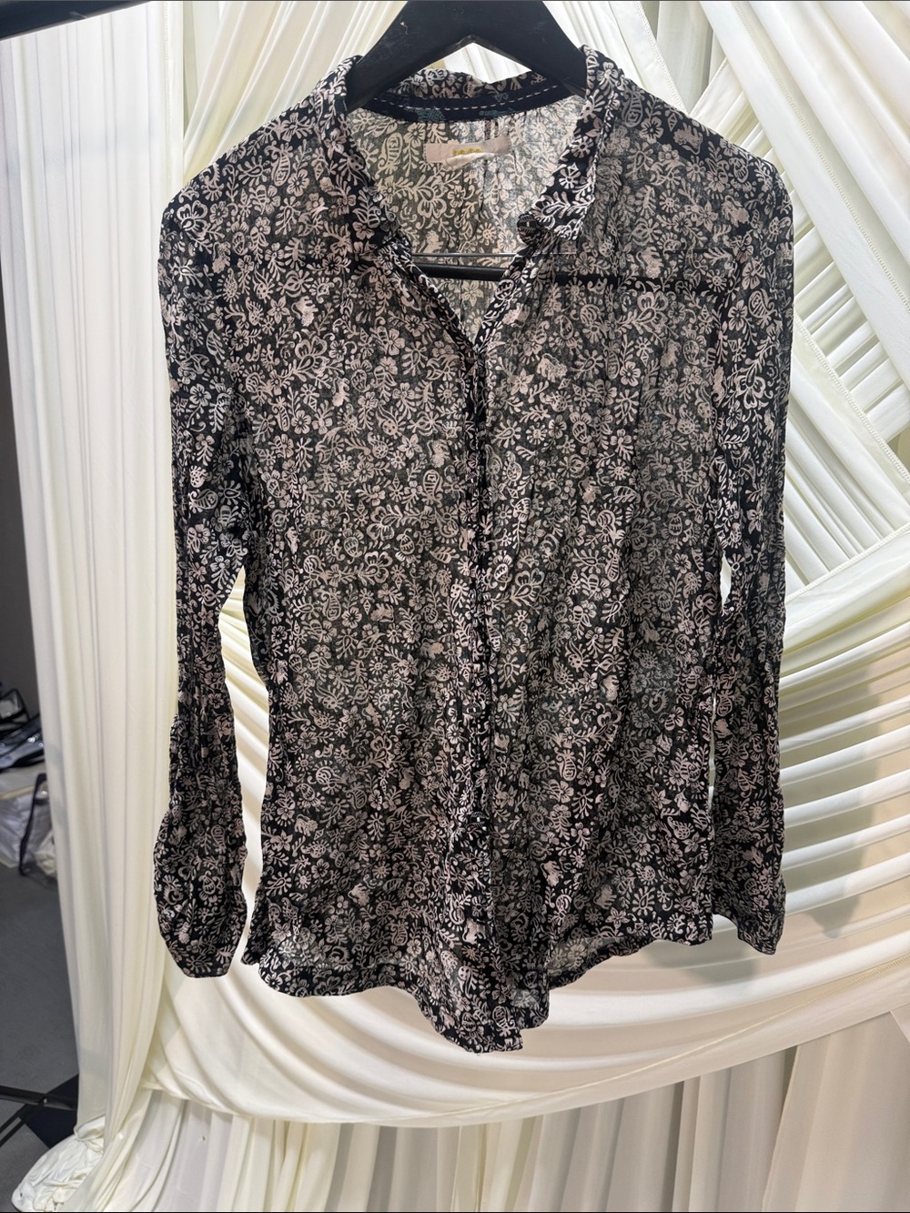 Anthropologie Hei Hei Floral Button Down Blouse - Size: M